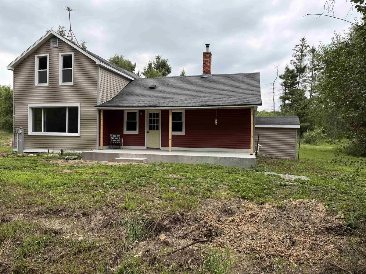 196 Edgewood Dr Road, Oxford, WI 53952 - #1