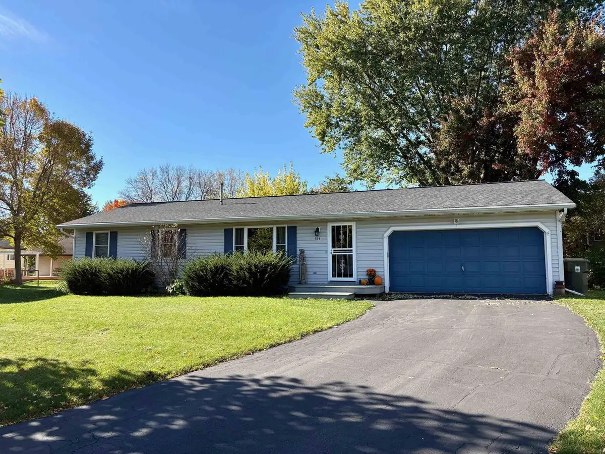 924 Walker Court, Sun Prairie, WI 53590 - #1