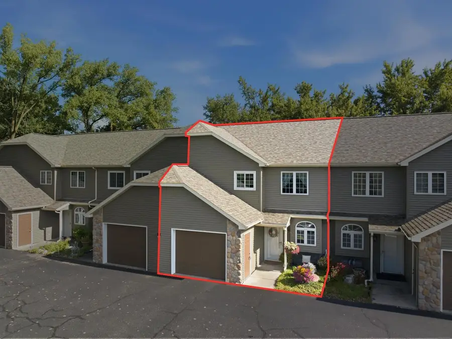 1066 Hillside Drive #4, Wisconsin Dells, WI 53965 - #3
