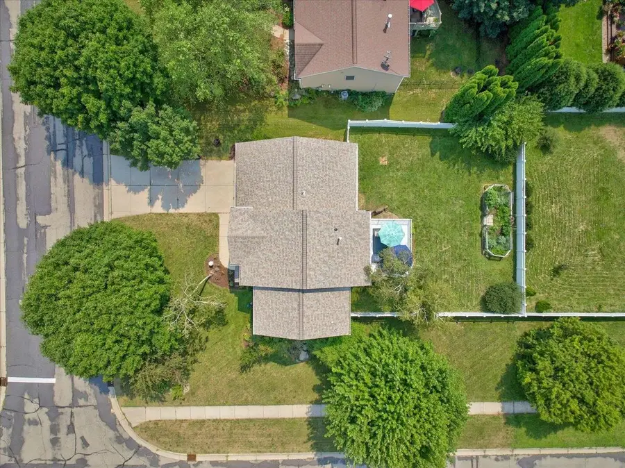 1398 Overlook Pass, Sun Prairie, WI 53590 - #3
