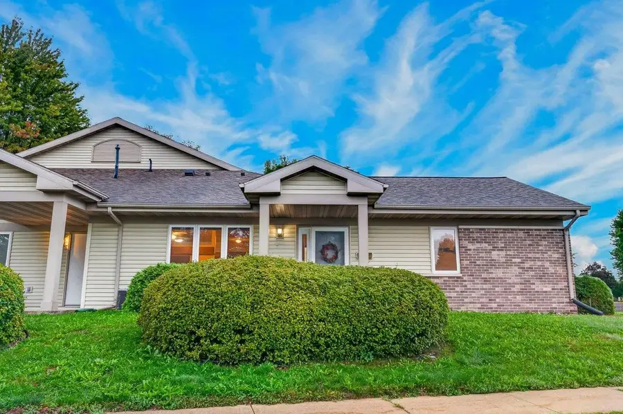 270 Meadow Lane, Poynette, WI 53955 - #2