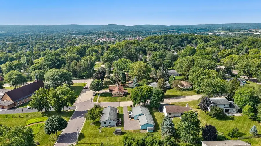 110 15th Avenue, Baraboo, WI 53913 - #3
