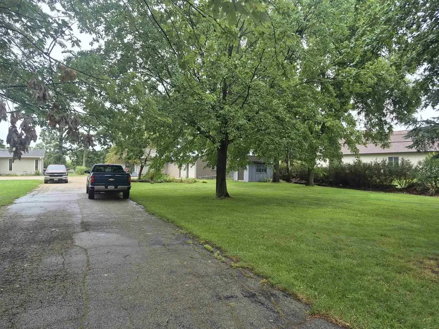 19 E Auburn Drive, Beloit, WI 53511 - #2