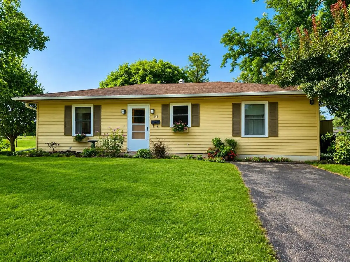 144 W Lucy Street, Darlington, WI 53530 - #1