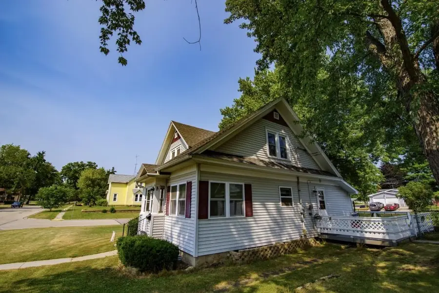 430 Capital Street, Wisconsin Dells, WI 53965 - #3