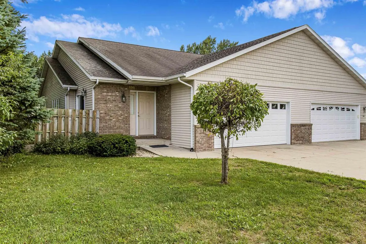 1505 Broadway Street, Prairie Du Sac, WI 53578 - #1
