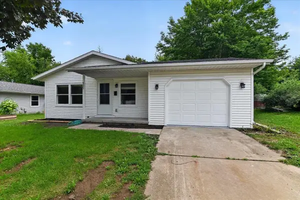 525 Berry Street, Stoughton, WI 53589
