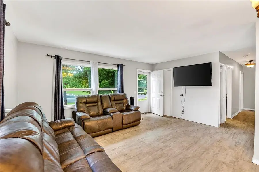 1909 Tennyson Lane, Madison, WI 53704 - #3