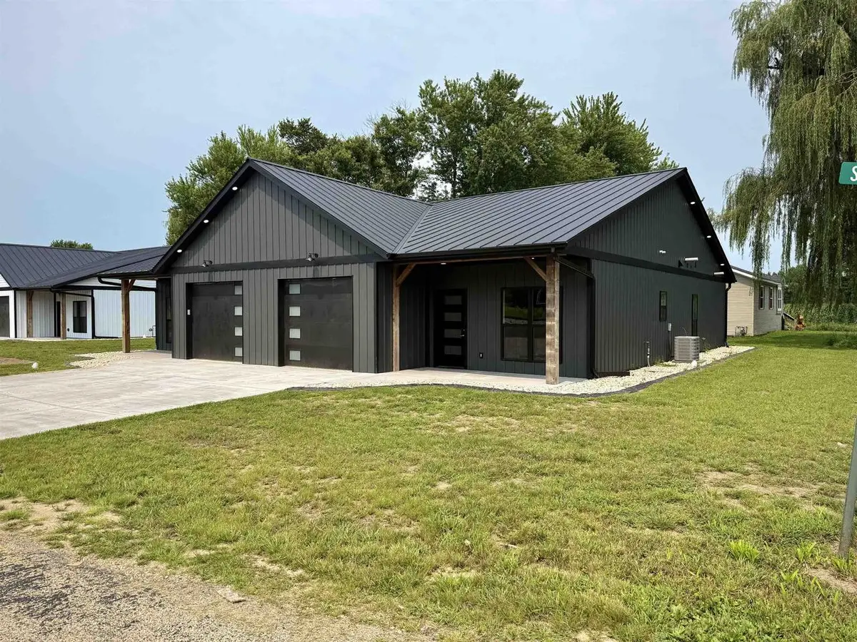 802A Sharon Street, Arena, WI 53503 - #1