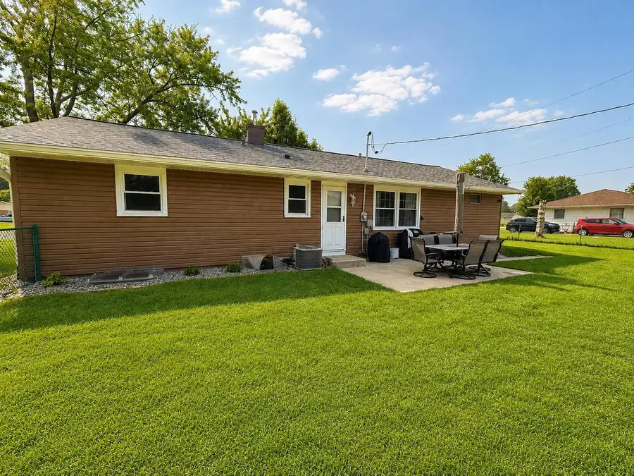 1704 Pershing Place, Janesville, WI 53546 - #2