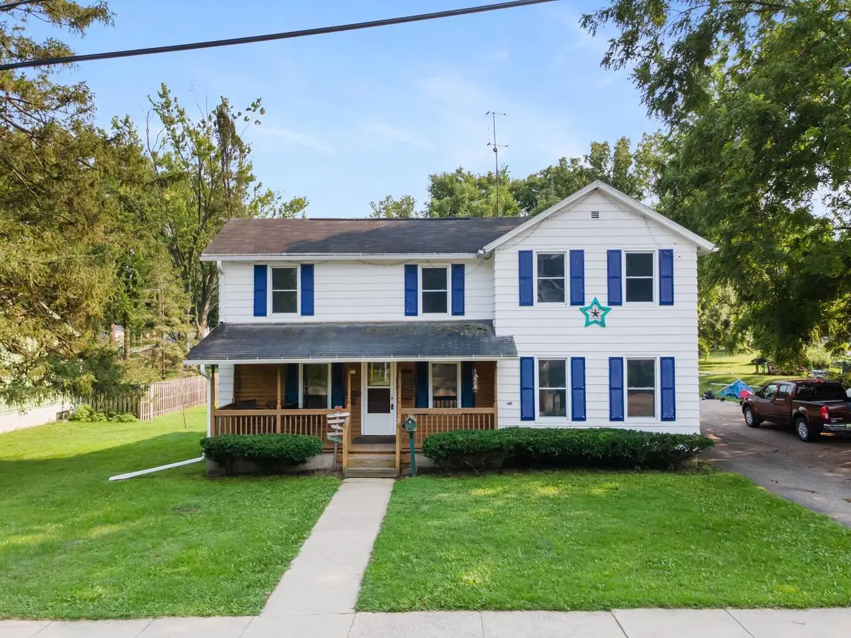 953 W Peck Street, Whitewater, WI 53190 - #1