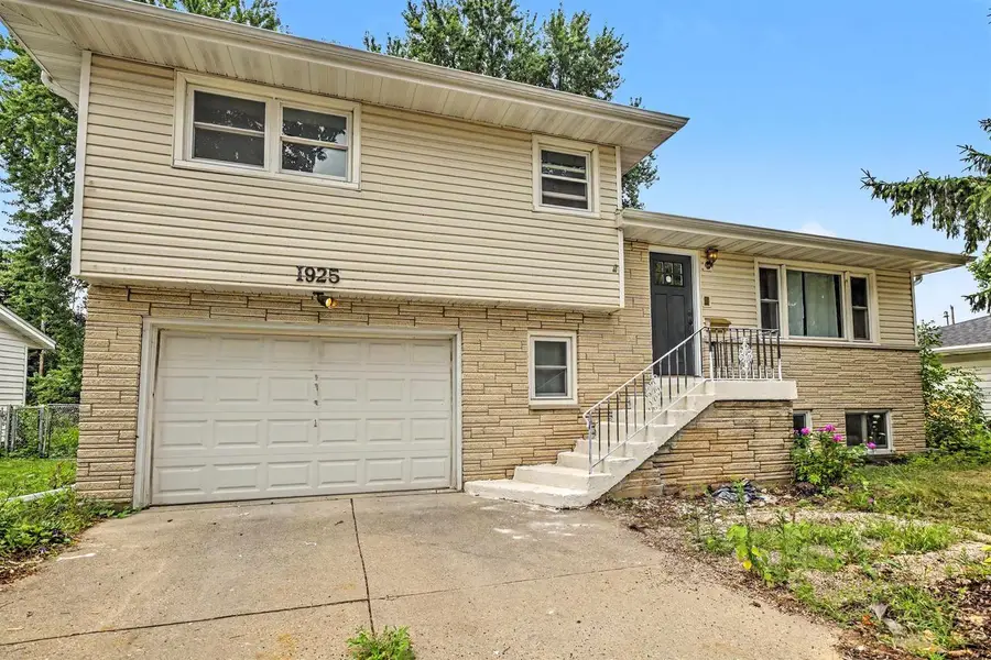 1925 Elka Lane, Madison, WI 53704 - #2