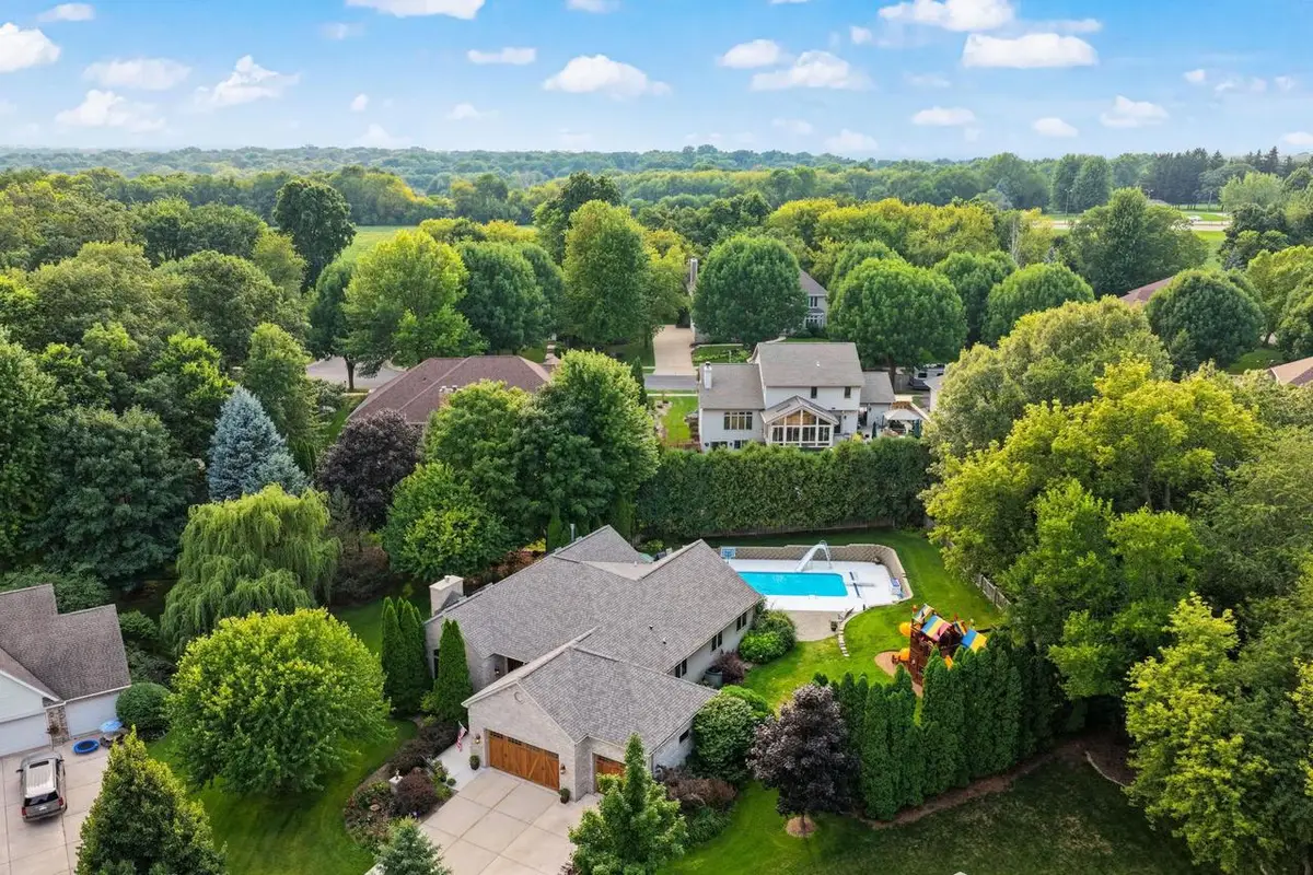 10 Vienna Circle, Madison, WI 53718 - #1