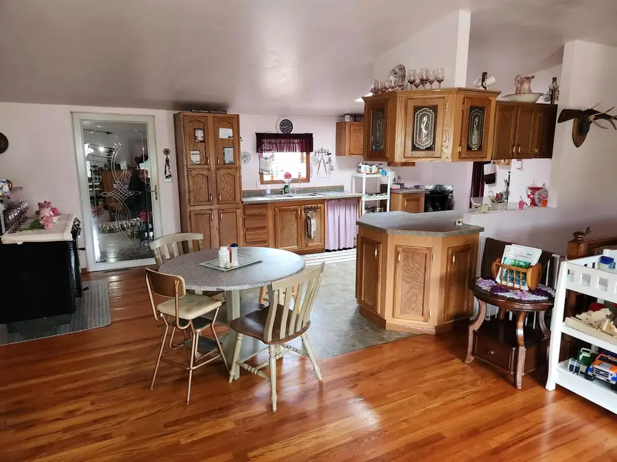 W5468 Military Road, Pardeeville, WI 53954 - #3