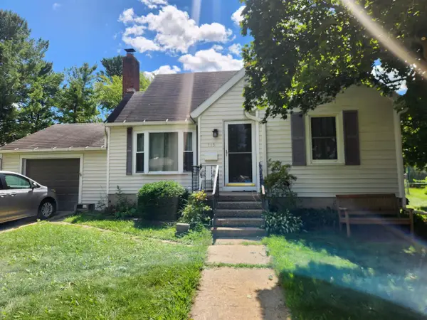 715 9th Avenue, Baraboo, WI 53913