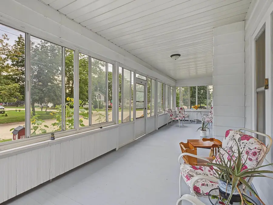 807 E 3rd Avenue, Brodhead, WI 53520 - #3