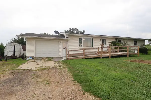 9158 Hwy 81, Beetown, WI 53804