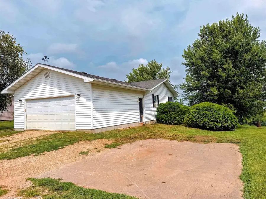 120 Shanghai Ridge Road, Wauzeka, WI 53826 - #2