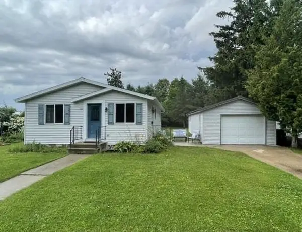 320 W Poplar Street, Plainfield, WI 54966