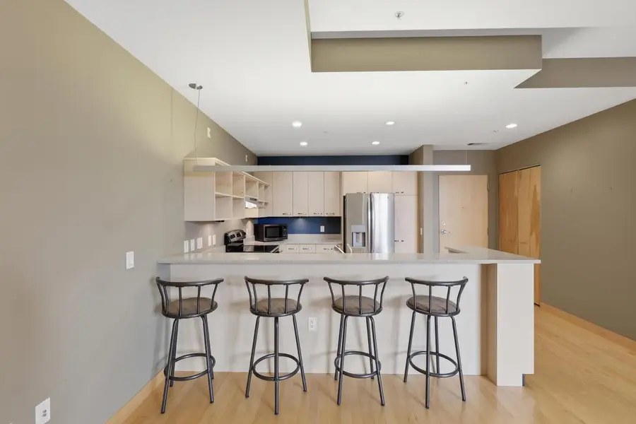 309 W Washington Avenue #412, Madison, WI 53703 - #3