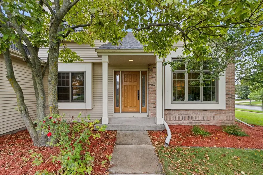 2 Cranbrook Circle, Madison, WI 53719 - #2