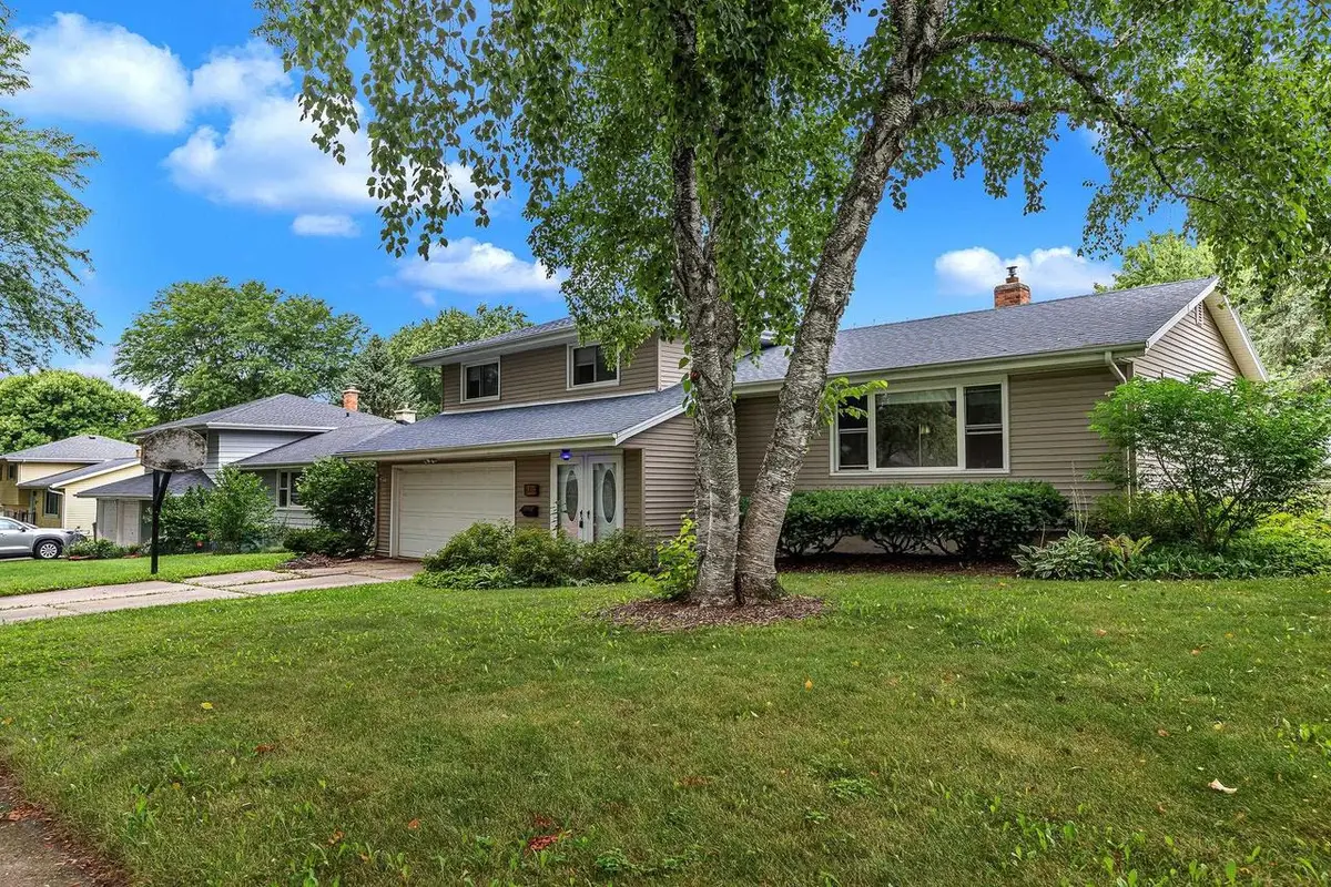 4810 Retana Drive, Madison, WI 53714 - #1