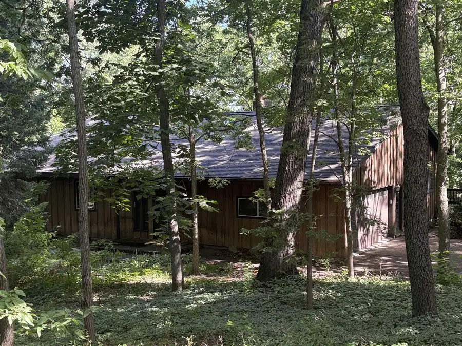 2997 Velkommen Way, Stoughton, WI 53589 - #2