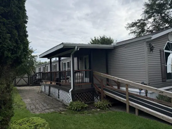 601 Wauona Trail #58, Portage, WI 53901