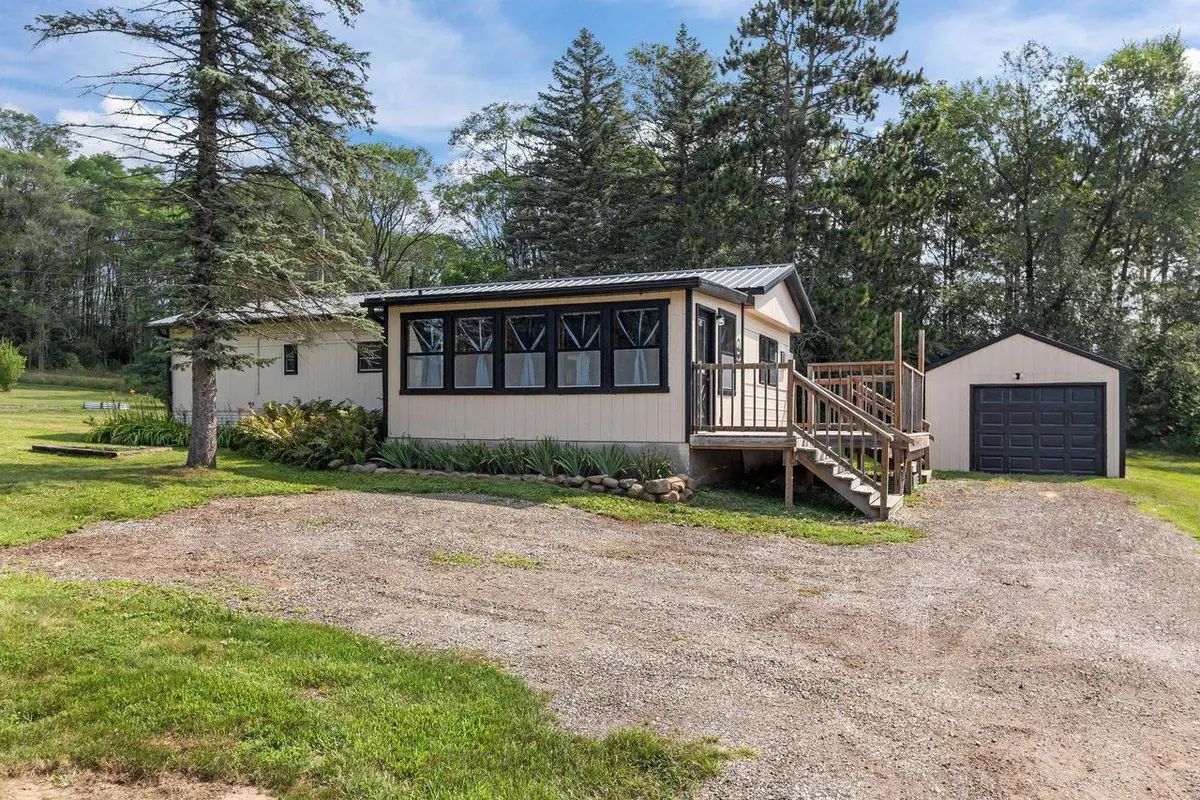 N6152 Pleasant Drive, Princeton, WI 54968 - #1