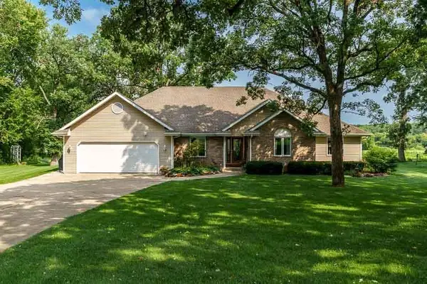 3991 S Savanna Way, Beloit, WI 53511