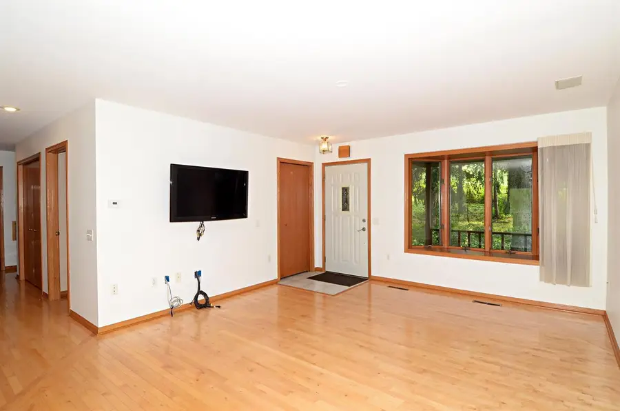 9222 Gorst Road, Mazomanie, WI 53560 - #2