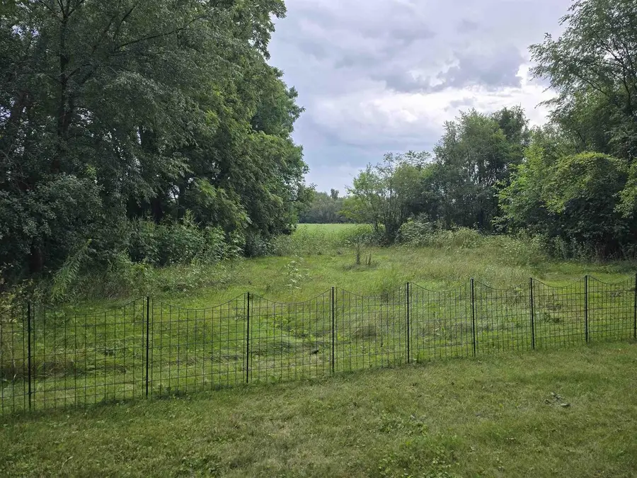 7 S Bruce Street, Darien, WI 53114 - #3
