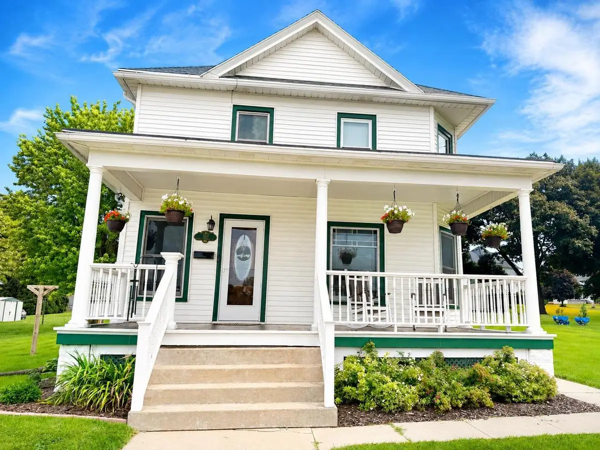 337 W Harrison Street, Shullsburg, WI 53586 - #1