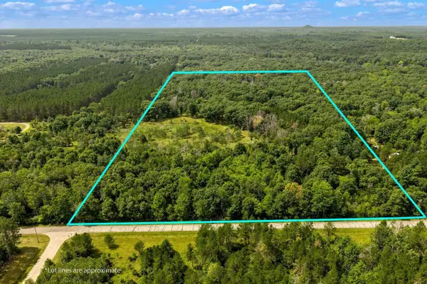 689 6th Avenue, Hancock, WI 54943