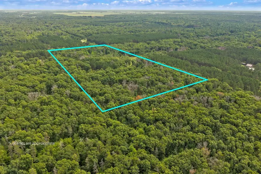 689 6th Avenue, Hancock, WI 54943 - #3