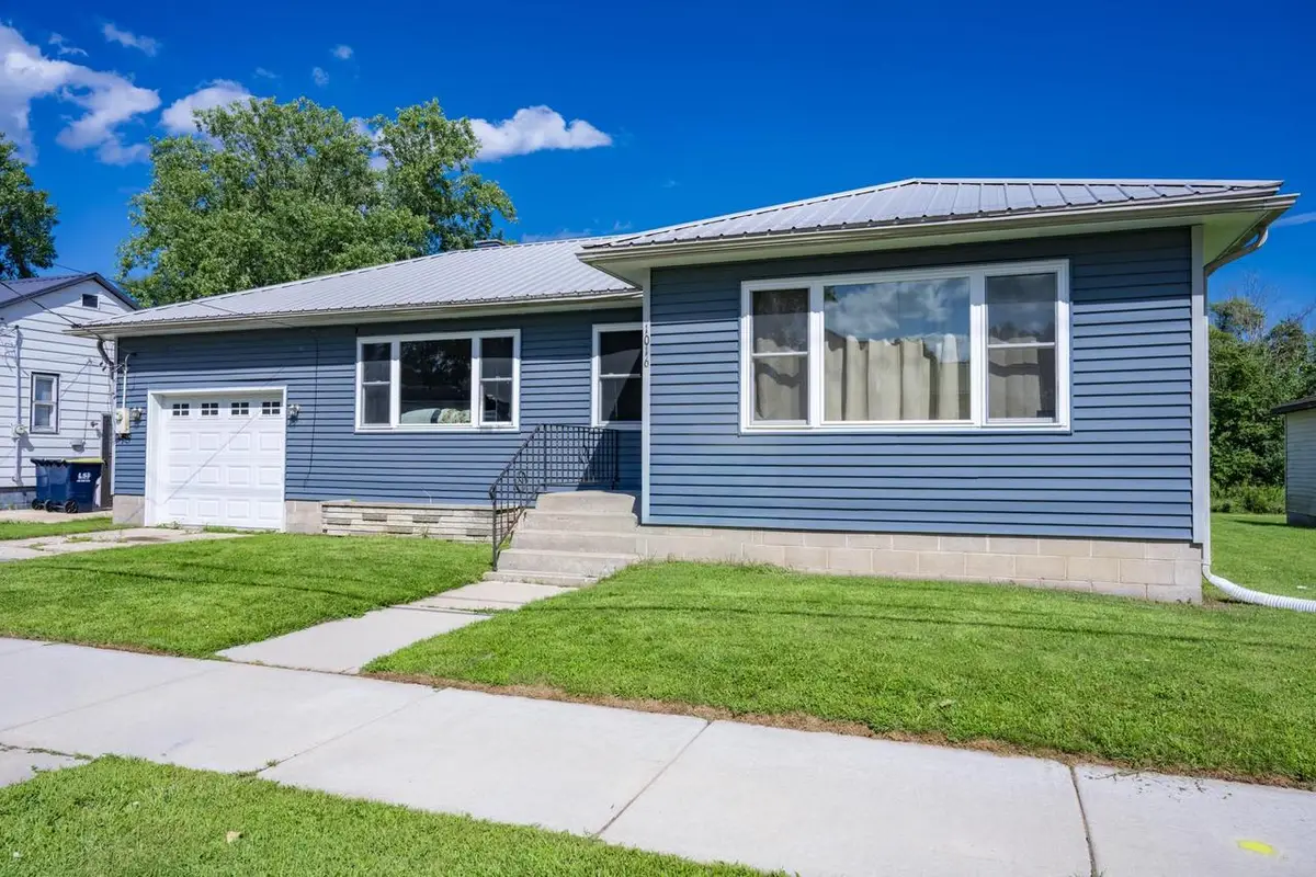 1016 Academy Street, Elroy, WI 53929 - #1