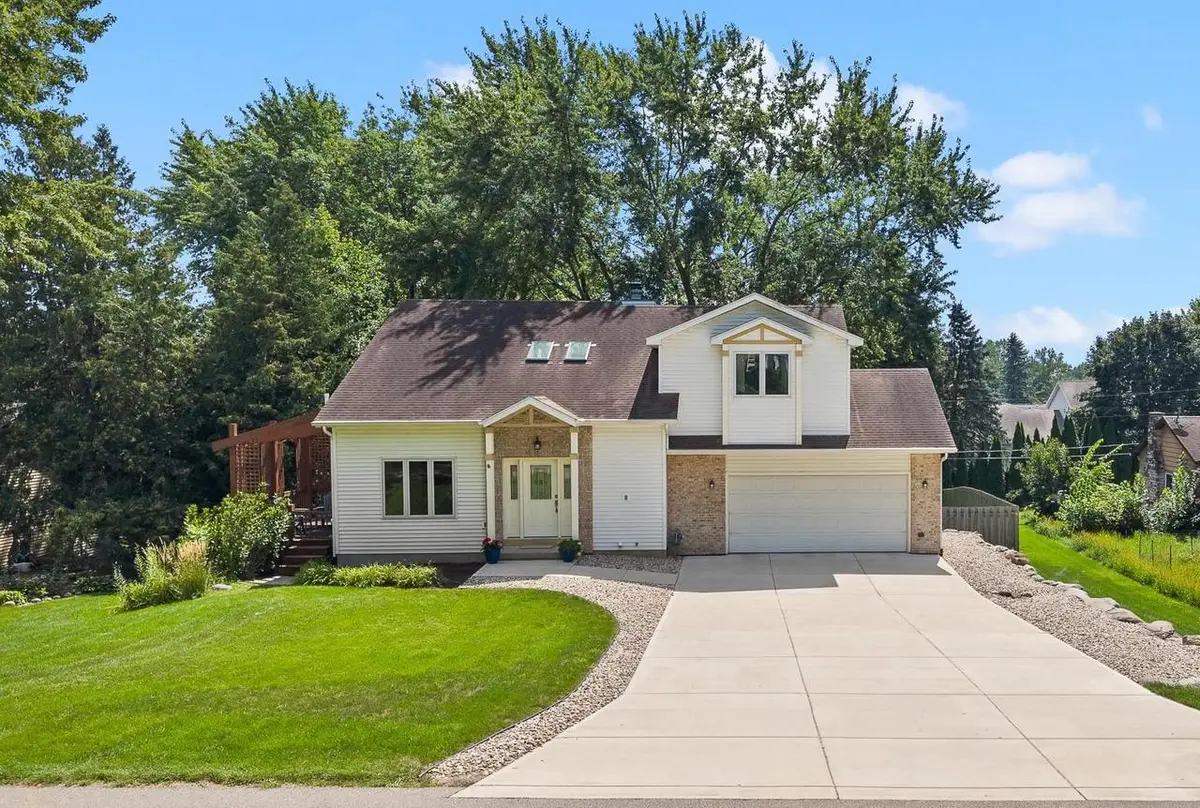 5591 Huntingwood Way, Waunakee, WI 53597 - #1