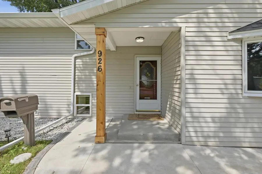 926 Frederick Street, Sun Prairie, WI 53590 - #2