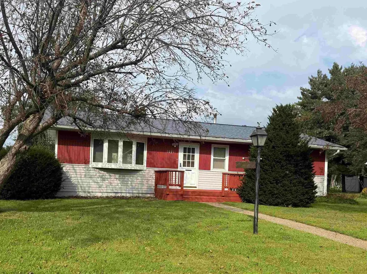 1021 S 14th Street, Prairie Du Chien, WI 53821 - #1