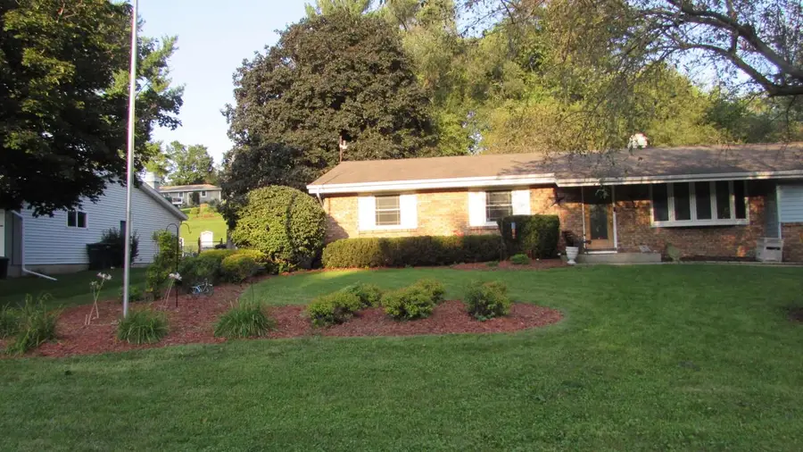 522 Sussex Drive, Janesville, WI 53546 - #2