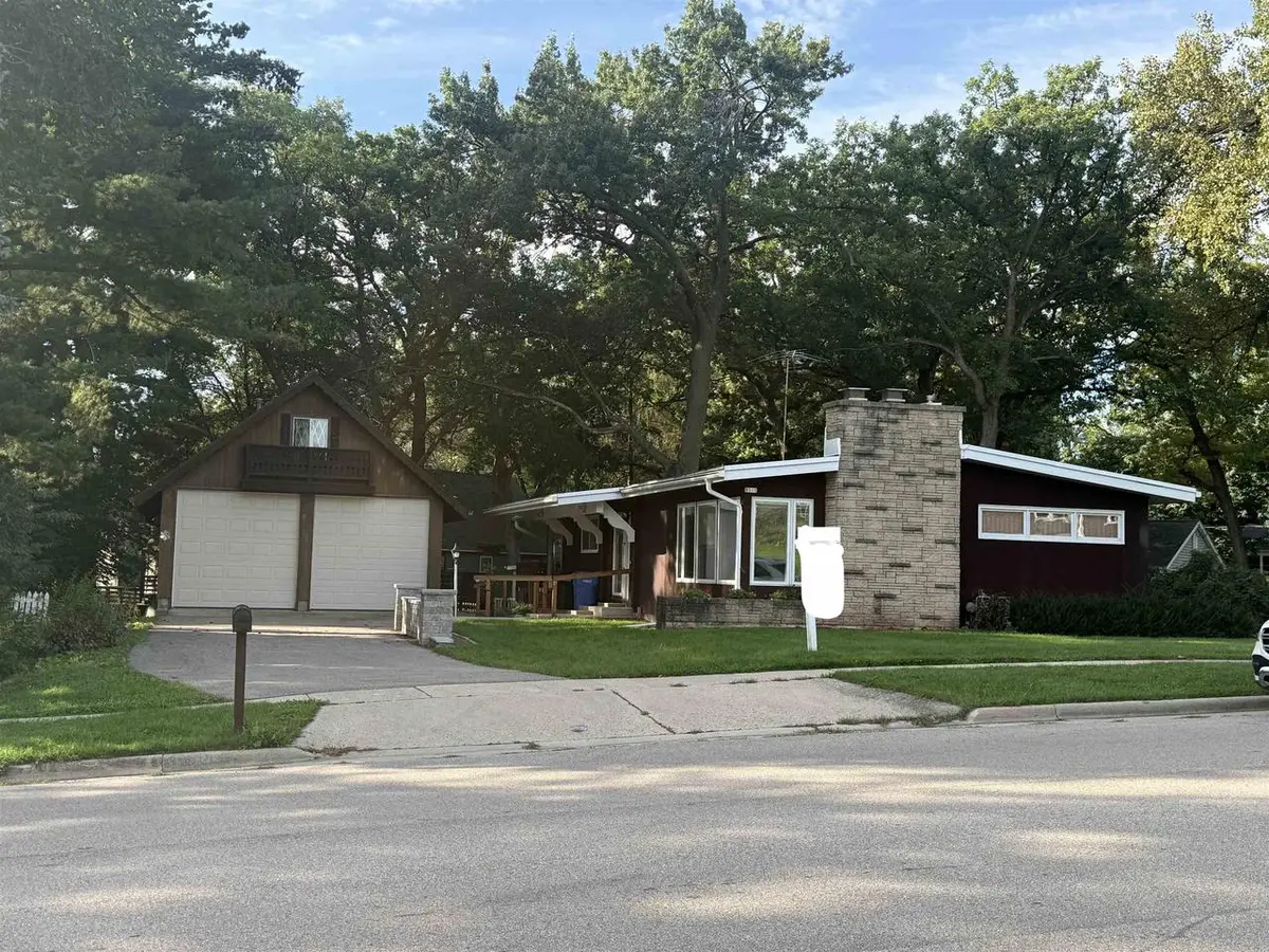 6515 Mendota Avenue, Middleton, WI 53562 - #1