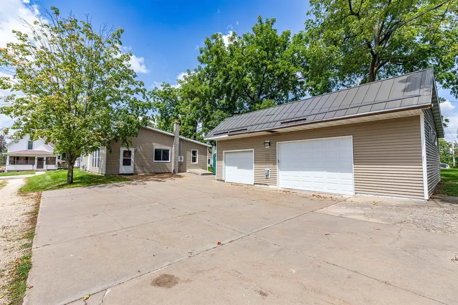 109 N Rogers Street, Dodgeville, WI 53533 - #2