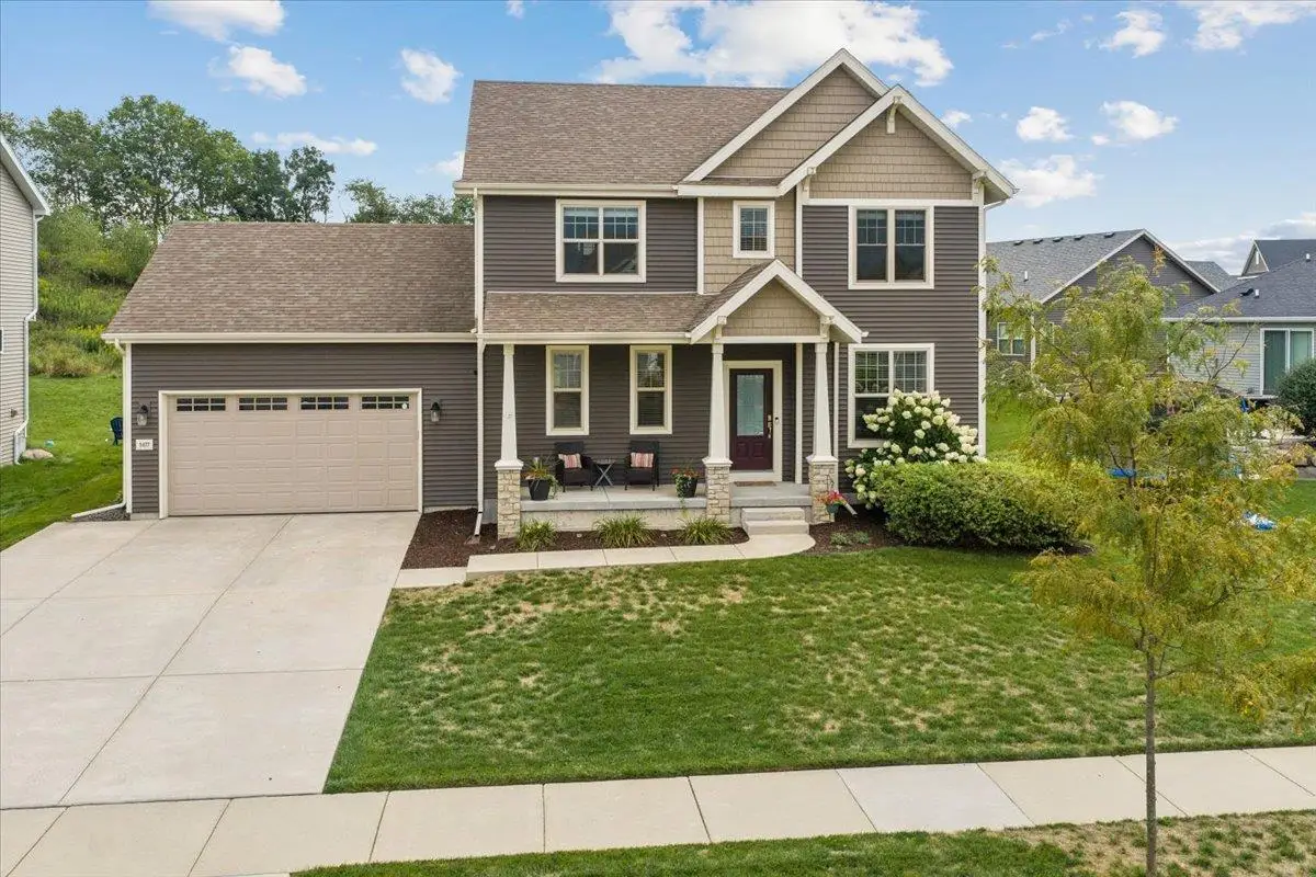 5477 N Peninsula Way, McFarland, WI 53558 - #1