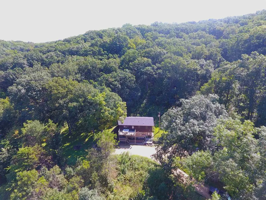 11843 Fuller Hollow Road, Prairie Du Chien, WI 53821 - #2