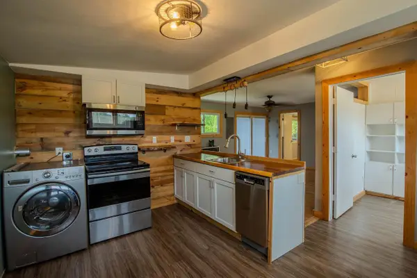 193 E Monroe Street, Wyocena, WI 53969