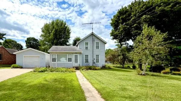 305 S Main Street, Pardeeville, WI 53954