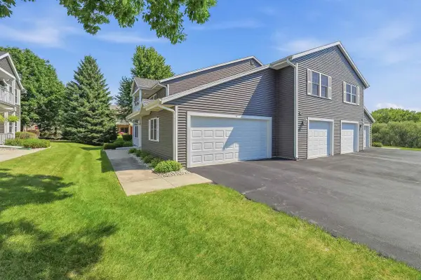 212 S Mountin Drive, Mayville, WI 53050