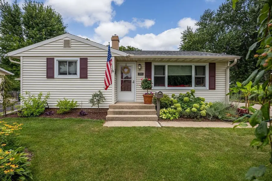 306 Garnet Lane, Madison, WI 53714 - #3