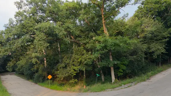 2315 Summit Drive, Janesville, WI 53548