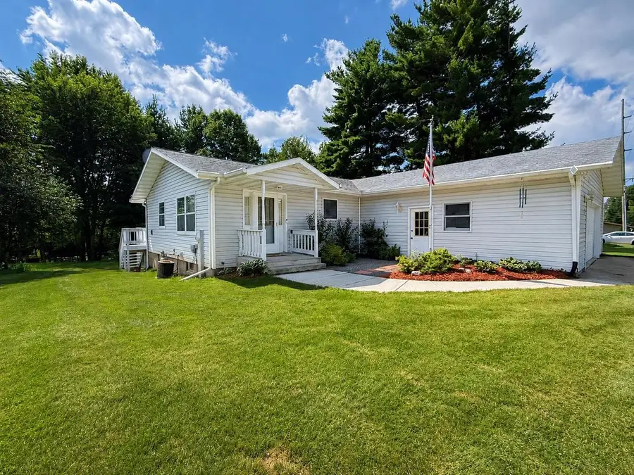 401 Hillwood Lane, Friendship, WI 53934 - #2